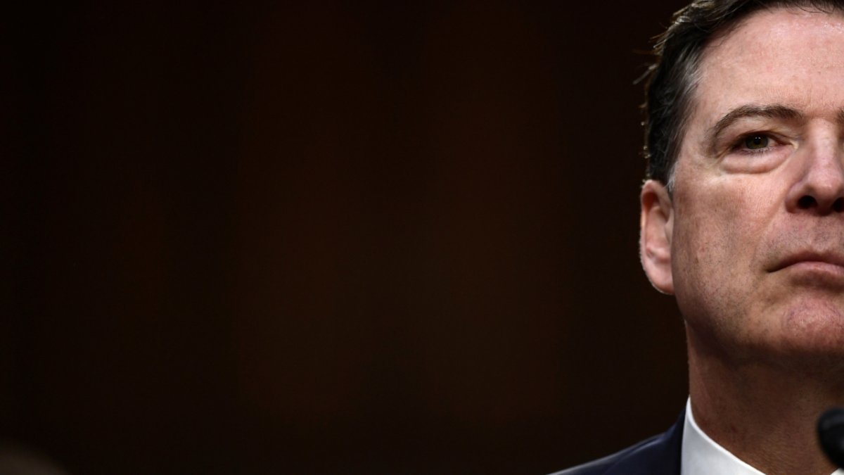 James Comey se declara no culpable de obstrucción y falso testimonio ante el Congreso