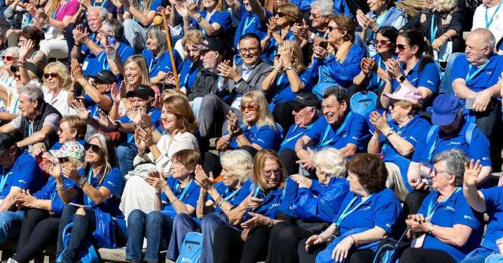La plaza del Obradoiro testigo del reencuentro de la diáspora