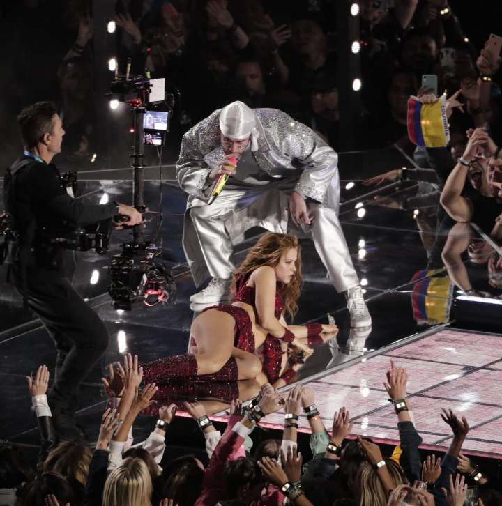 Shakira defiende la presentación de Bad Bunny en el Super Bowl: “Es el momento perfecto para una actuación como esta”