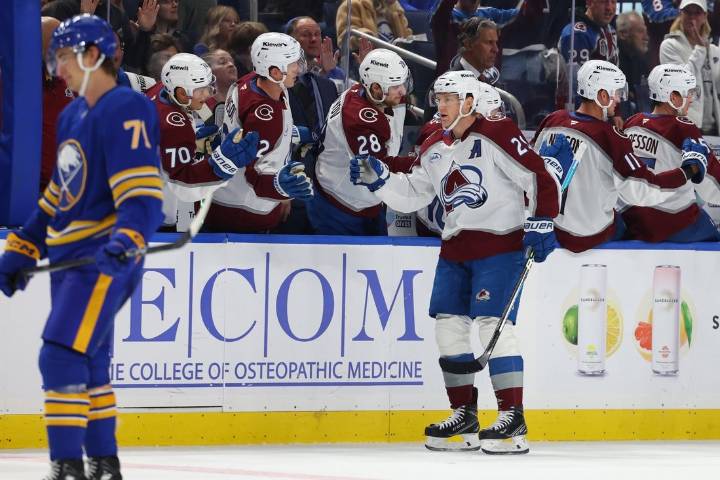 Deadspin | Nathan MacKinnon, Avs stay hot, keep Sabres winless