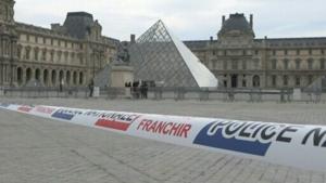 Thieves steal French crown jewels from Louvre in daytime raid