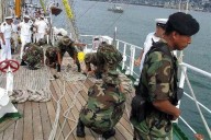 Rescatan a 27 menores en embarcación; podrían ser víctimas de trata laboral