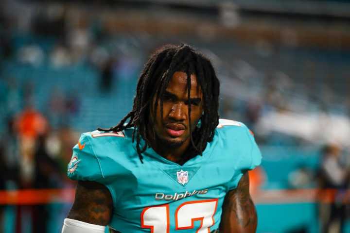 Jaylen Waddle Makes Firm Statement After Mike McDaniel Closes Door on Potential Dolphins’ Trades Miami Dolphins WR Jaylen Waddle reveals his stance on the HC Mike McDaniel shutting down the trade rumo