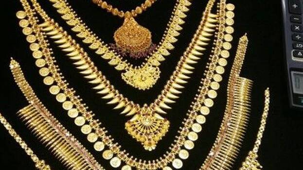 Gold ornaments of 20 sovereigns offered to temple in Kozhikode go missing