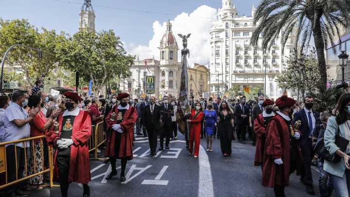 Valencia suspende la procesión cívica del 9 d'Octubre ante la alerta por lluvias