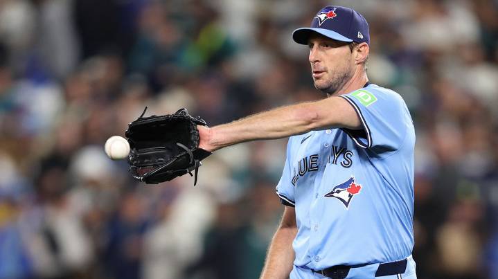 Blue Jays’ Max Scherzer offers advice amid competitive 2