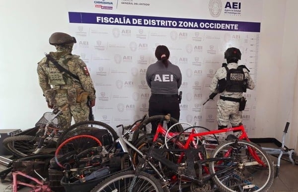 Aseguran bicicletas y herramienta en cateo a vivienda
