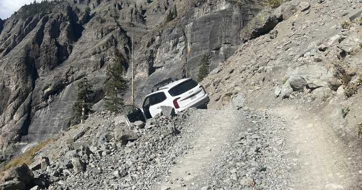 Black Bear Pass closes due to Kia Telluride that's stuck, San Miguel County Sheriff's Office says