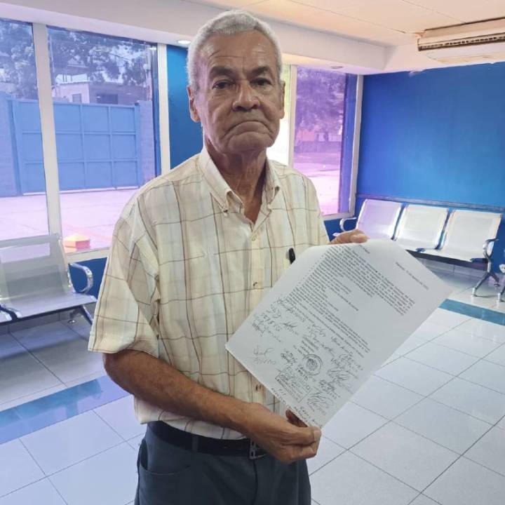 Vecinos de Corozal exigen respuestas a solicitudes hechas hace tres años