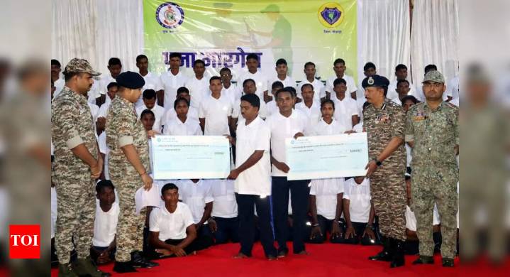 Chhattisgarh: 103 Reds, 49 with Rs 1cr bounty on their heads, surrender in Bastar