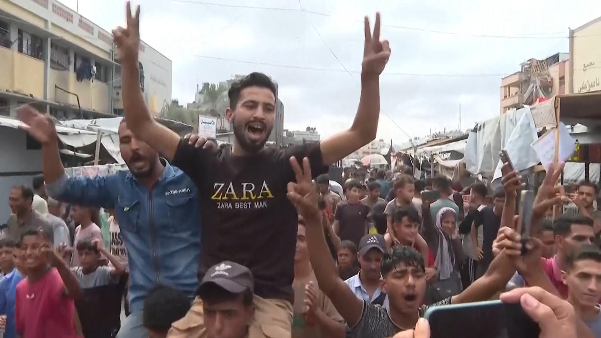 Celebrations in Khan Younis after Israel and Hamas agree to first phase of plan to end Gaza war