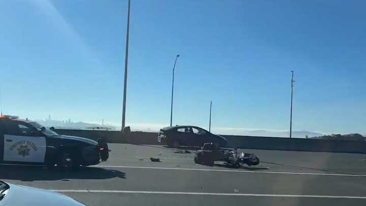 Fatal crash involving motorcycle blocks lanes of I