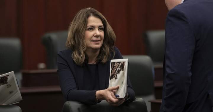 Alberta government set to table legislation to order striking teachers back to work