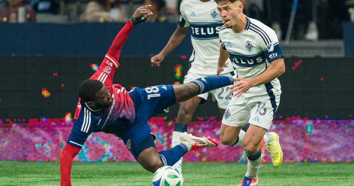 Vancouver Whitecaps beat FC Dallas 3-0 in MLS Cup playoffs opener