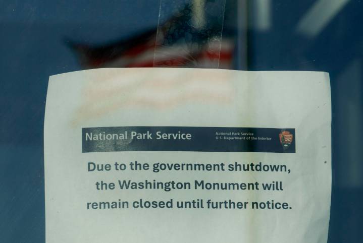 White House warns of ‘imminent’ mass layoffs in government shutdown
