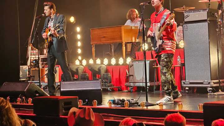Red Clay Strays light up sold-out Fox to kick off Detroit stand