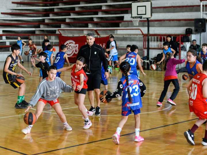 El Programa Nacional de Minibásquet pasó por Catamarca con enorme convocatoria