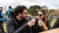 Cafecito BA llega a Recoleta: cafés de especialidad, pastelería y música en vivo