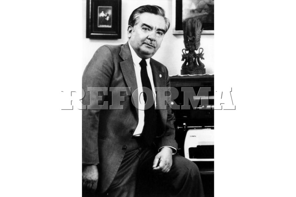 Celebra Clío con libros a Luis González y González