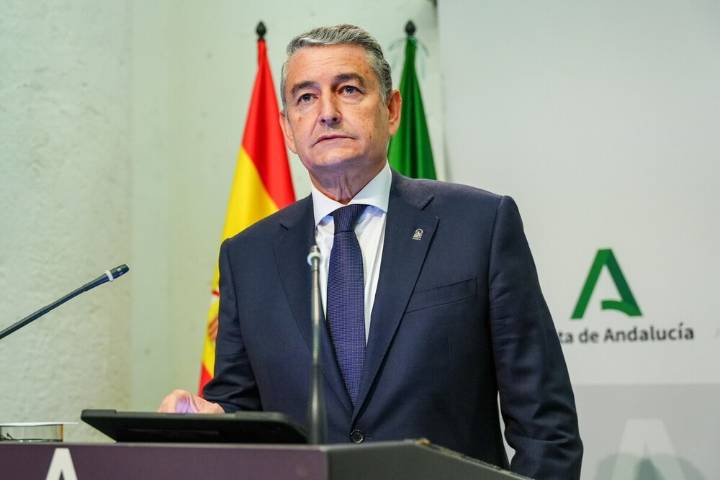 Moreno nombra a Sanz consejero de Sanidad y Presidencia