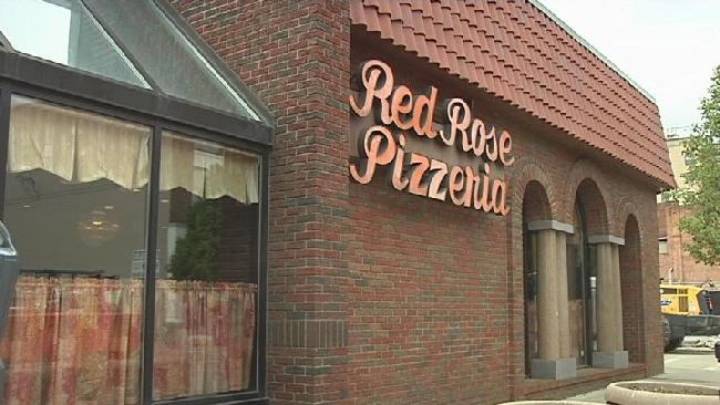 Springfield’s Red Rose Pizzeria expands hours to meet high demand