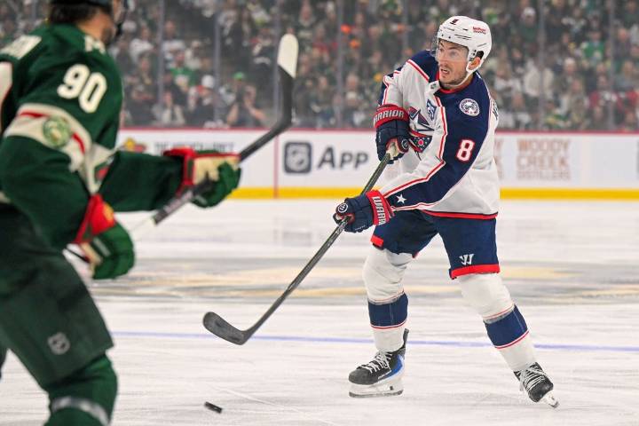 Deadspin | Blue Jackets pour it on late in win over Wild