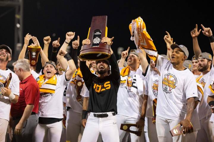 Giants hire Tennessee’s Vitello as manager, gambling on a college coach with no pro experience