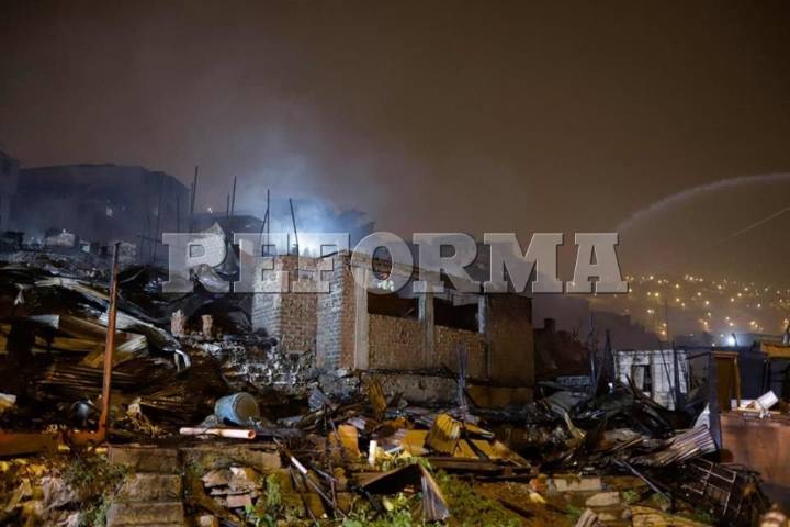 Deja incendio 100 viviendas destruidas en Perú