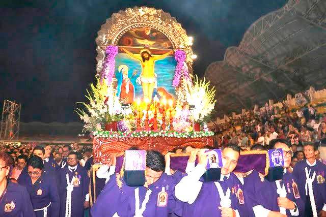 Fieles acompañarán hoy el último recorrido del Señor de los Milagros en Iquitos
