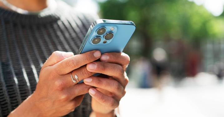 iPhone users urged to check one setting on device to avoid becoming hacking victim