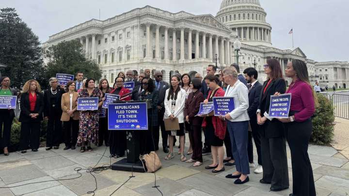 Federal government shutdown begins, with no easy exit in sight