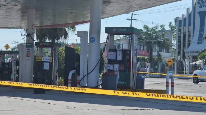 Gasolinera de Cuautla es acordonada tras cateo de la Fiscalía