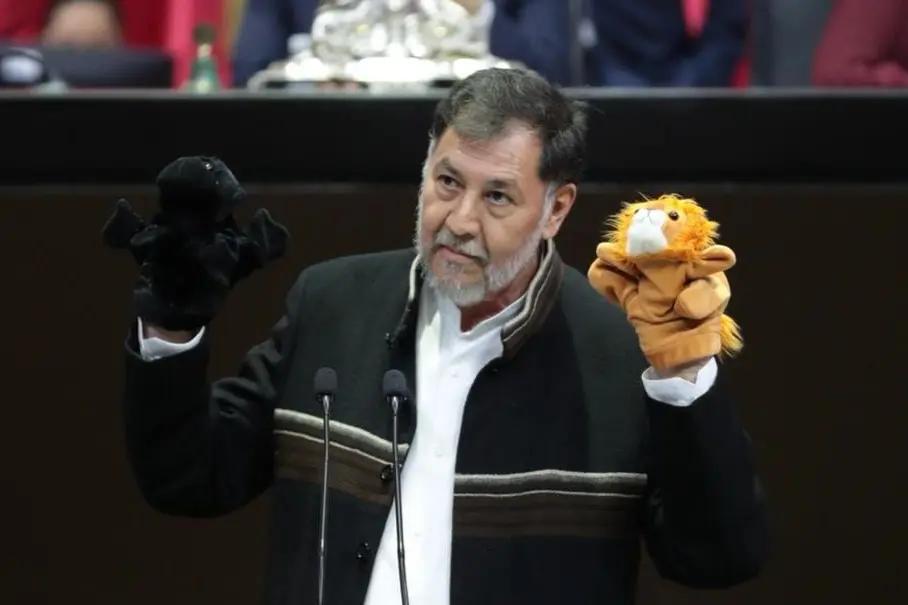 Gerardo Fernández Noroña solicitará licencia en el Senado