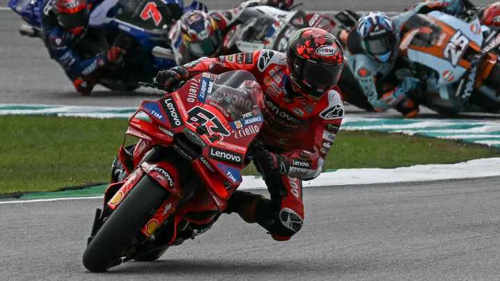 Bagnaia sigue con paso firme en Malasia y se lleva la carrera al sprint