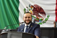 Pide Arturo Medina apoyos prioritarios para jóvenes