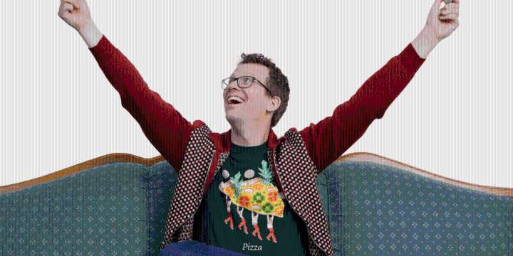 YouTuber Hank Green warns Gen Z that being an influencer isn’t all lazy mornings and free trips: ‘The vast majority of your life is typing’