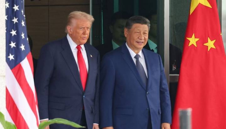 Trump reduce al 10 % los aranceles para China tras importante reunión con Xi Jinping