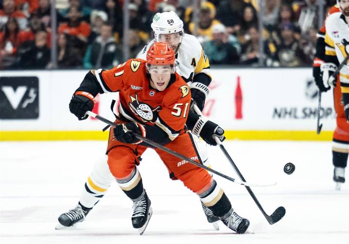 Rapid recap: Parker Wotherspoon’s late-game gaffe costs the Penguins in loss to Ducks