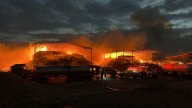 Maniobras para controlar incendio en establo de Matamoros se extenderán hasta mañana viernes