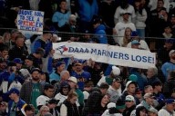 Canadians set aside contempt for tariffs and Trump rhetoric for the love of the Toronto Blue Jays