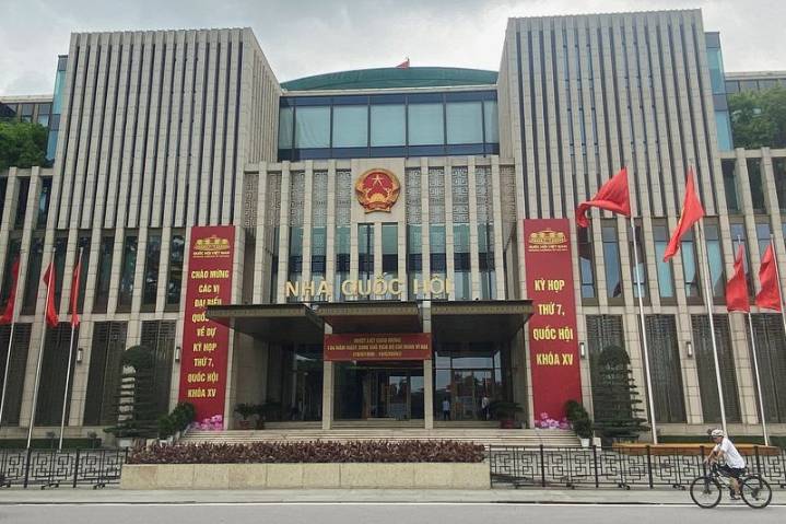 Vietnam confirms 2 new deputy prime ministers, 3 ministers, state media reports