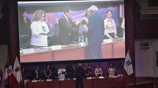 La UdeG advierte: la inteligencia artificial no debe sustituir el trato humano en la medicina