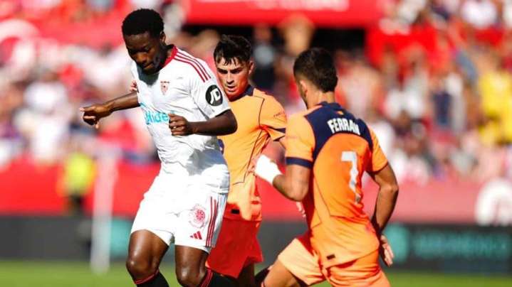 Sevilla FC – FC Barcelona (4-1): Los de Almeyda arrasan al conjunto culé con un contundente 4