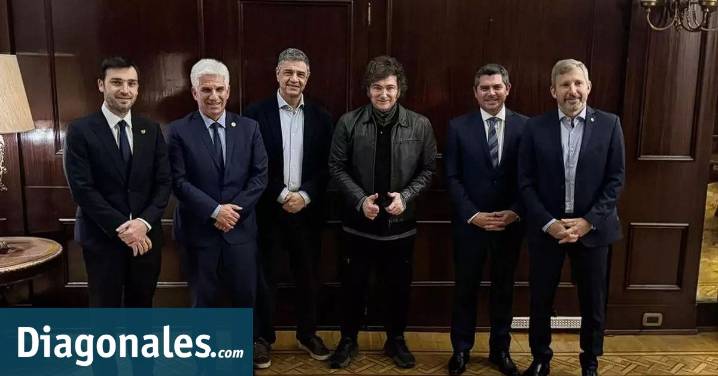 En busca de apoyo: Milei analiza convocar a los gobernadores aliados después del domingo