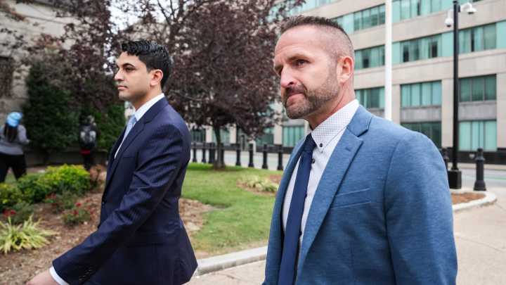 Judge denies bond, prison report extension for ex-LMPD officer Brett Hankison