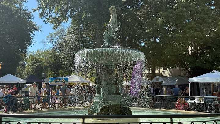 St. James Art Show keeps artists, Old Louisville thriving