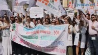 Protesta de los médicos en la plaza de la Muntanyeta