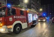 Un herido al declararse un incendio en un piso de Gijón