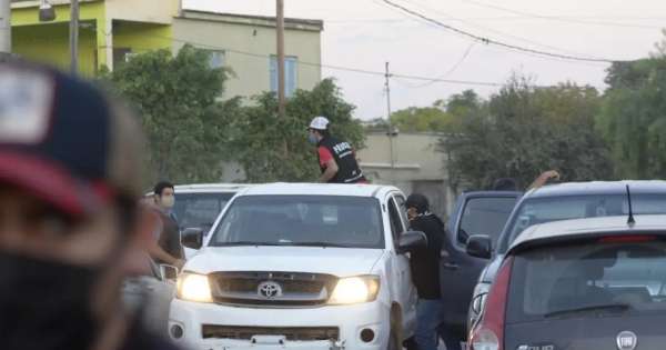 Buscan al peor abuelo del mundo: le destruyó la vida a su nieta y huyó