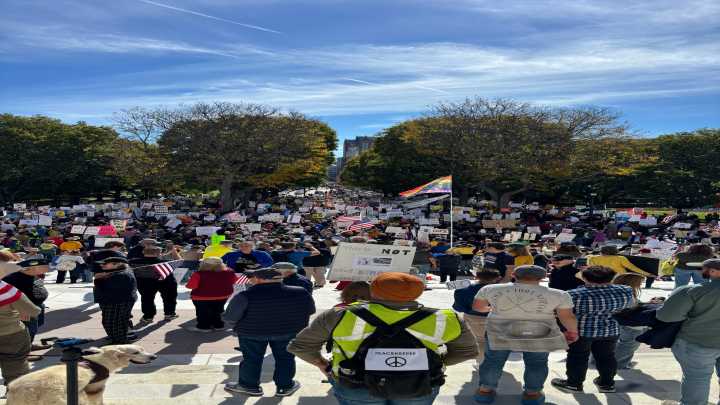 Thousands protest Trump at Providence 'No Kings' rally